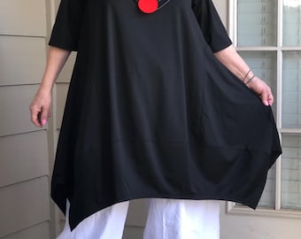 Lagenlook Art To Wear Bohemian Asymmetrical Bubble Black Tunic with Necklace