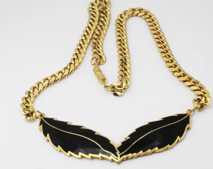 Beautiful black and gold enamel vintage necklace