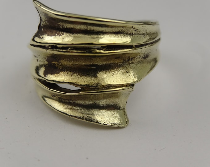 Steampunk metal hammered ring-The Perfect Gift
