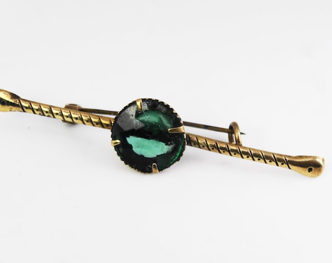 A beautiful pinchbeck paste antique bar brooch - markings 961