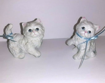 Vintage Set of Kitsch White Blue Eyed Persian Kittens Kitty Cats 3&quot; Porcelain
