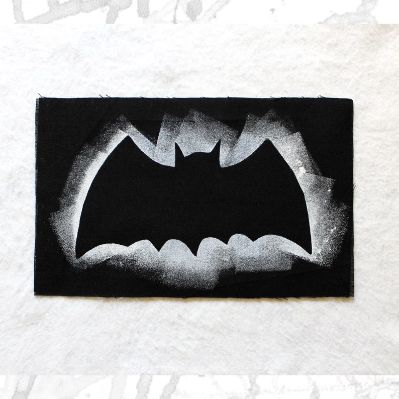 Backpatch THE BATCAVE Silhouette, 25 cm x 15 cm image 2