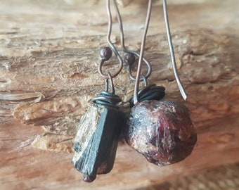 Raw Stone Earrings / Tourmalin and Crystal Raw Garnet / Handmade / Copper / One Of A Kind / Unique / Gift Idea / Raw Jewelry