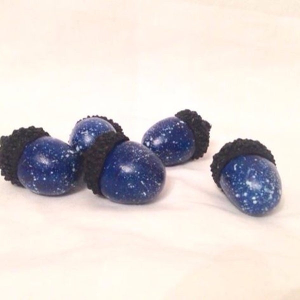 10% off Sale - 5 x Handmade polymer clay 'galaxy' space acorns in real acorn caps blue  craft supplies