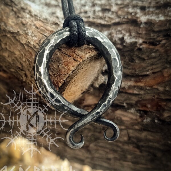 Trollkors, trollenkruis, gesmeed ijzer, Viking-hanger, handgemaakte Scandinavische beschermingsamuletketting