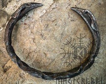 Forged Iron Arm Ring, Ravens Forged Bracelet, Odin Bracelet, Viking Bracelet, Medieval Nordic Torc, Costume Reenactment LARP