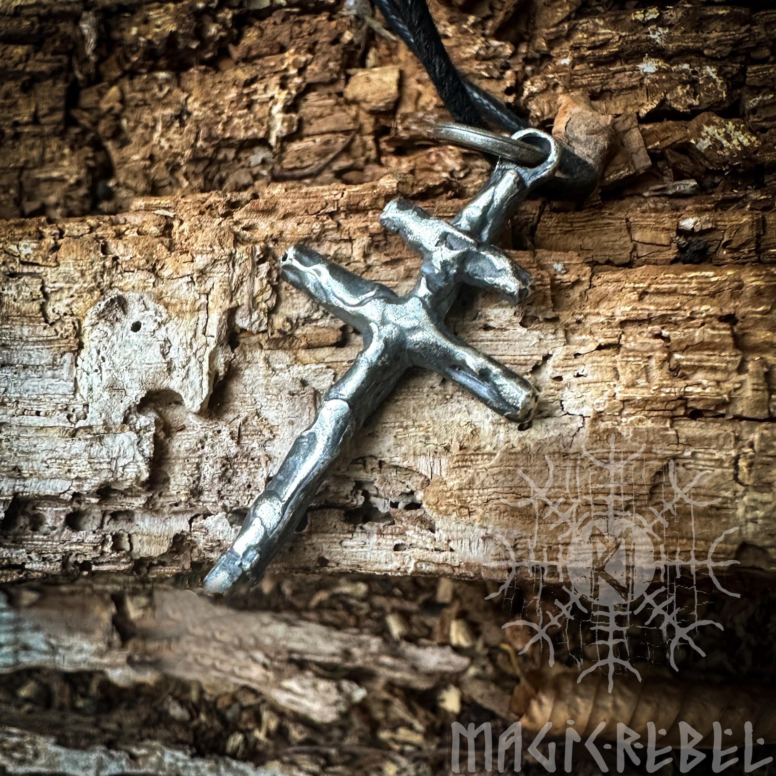 Cross of lorraine pendant - Etsy 日本