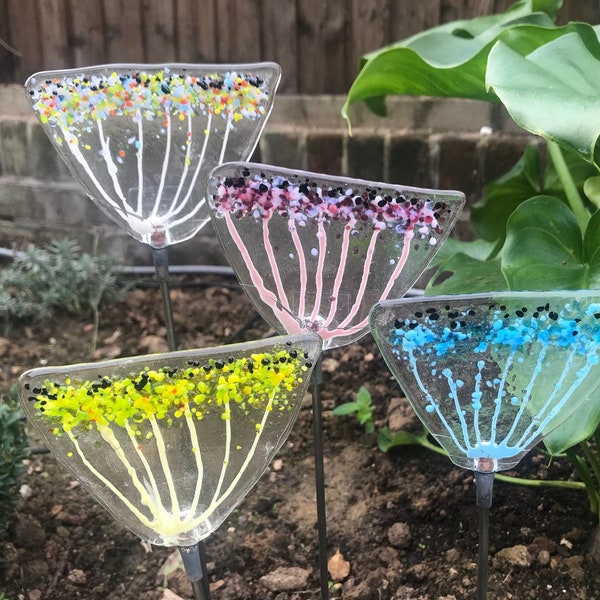 Fused Glass Cow Parsley garden ornament / decoration