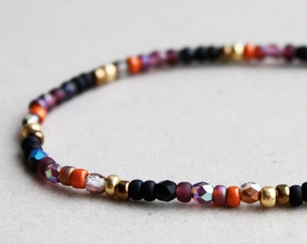 Armband Schwarz, Violett, Orange, Gold & Bronze - Boho Perlenarmband - Herbst Farben - 3mm Perlen - Dehnbar