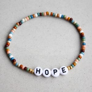 Pulseira com nome PERSONALIZADO, Pulseiras de contas com palavras personalizadas, Contas com letras, Joias da amizade, Elásticas, Para melhor amiga