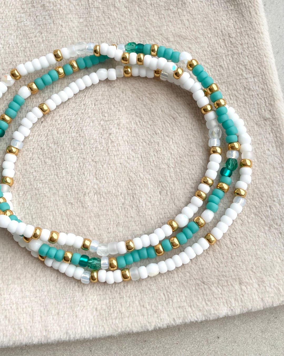 Set Di 6 Braccialetti Boho Elasticizzati Per Donna | Multicolore Con Perline, Nappe E Ciondoli | Gioielli Hippie Impilabili - 4