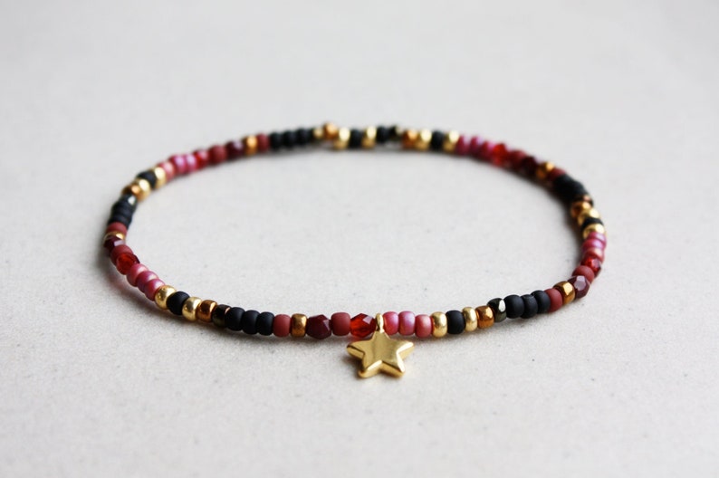 Ster Kralenarmband Zwart, Rood, Goud & Brons Boho Sieraden Kerstfeest Sieraad afbeelding 1