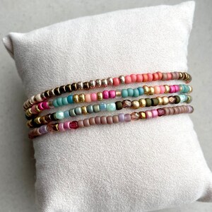 Kralenarmband Roze, Seafoam & Goud Boho Zomer Armband Vrolijke Sieraden afbeelding 3