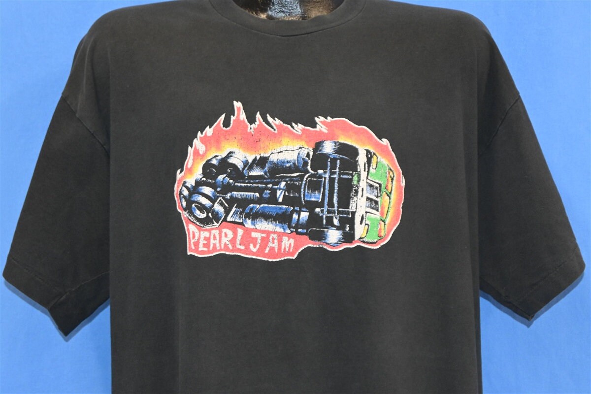90s Pearl Jam Band Nightmare Truck Wreck Grunge Band T-shirt Extra