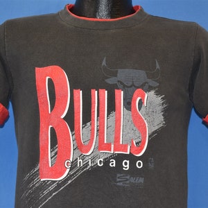 90s Chicago Bulls NBA Roll Up Sleeves Basketball t-shirt Small