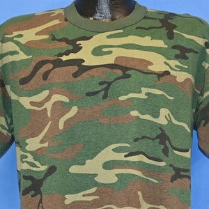 80s Camo Green Woodland Camouflage Hunting Army t-shirt Large