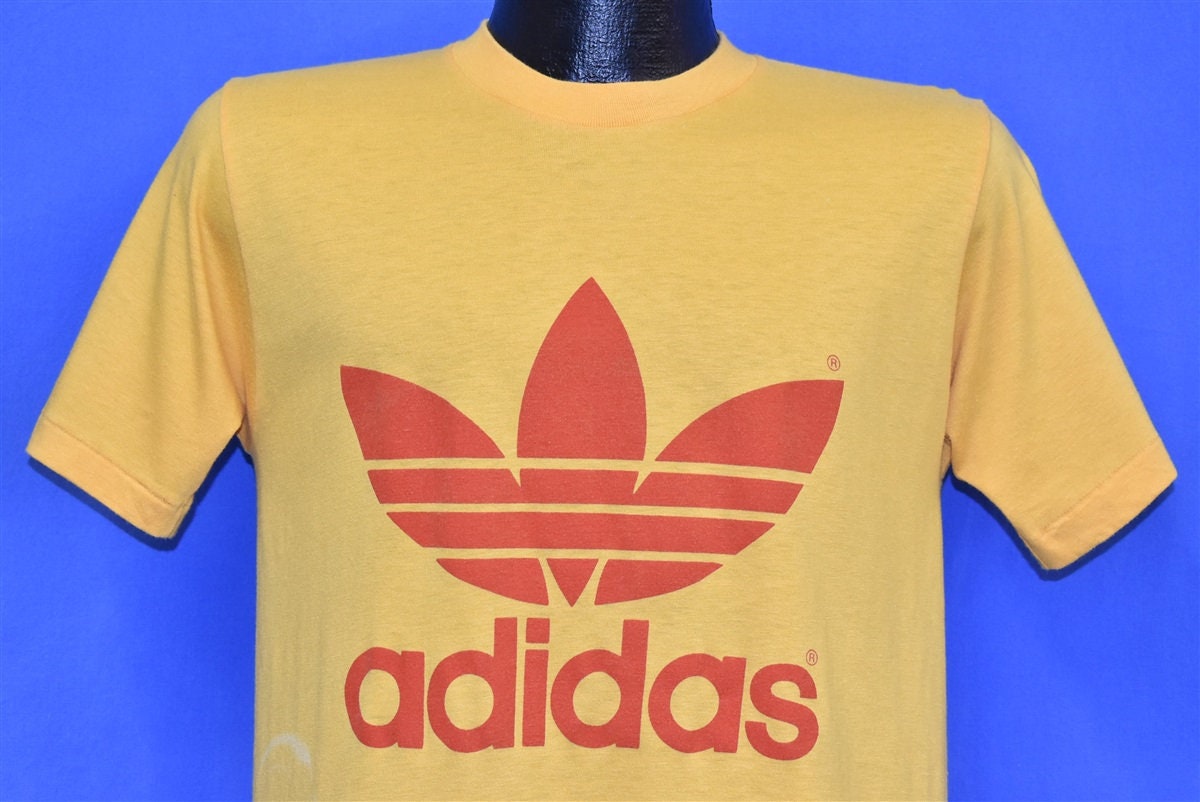 T shirt Adidas anni 80 con logo del trifoglio su 2 lati gialla 50