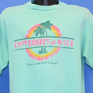 80s University Of Maui Toes In Sand Drink In Hand Palm Tree Hawaii Vacation t-shirt Extra Large