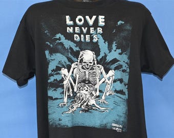 Vintage Fashion Victim Love Never Dies Skull Movie 1994 T-shirt M