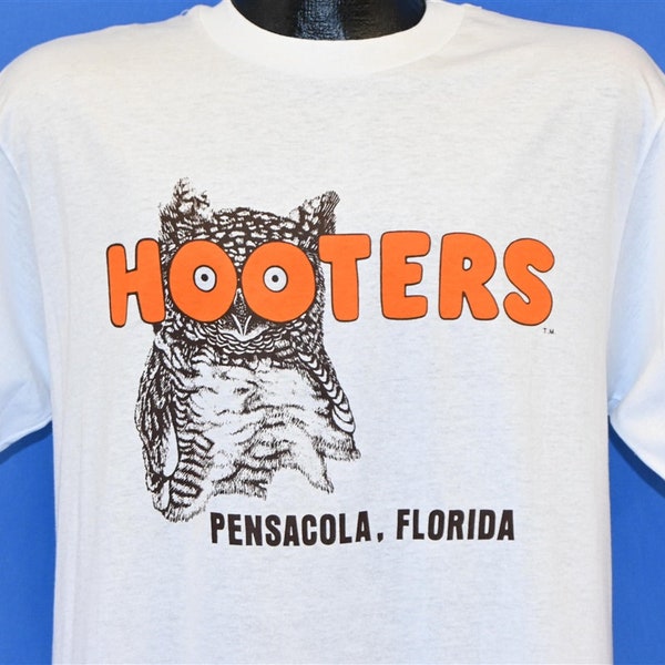 80s Hooters Owl Logo Restaurant Chain Pensacola Florida More Than a Mouthful t-shirt Large