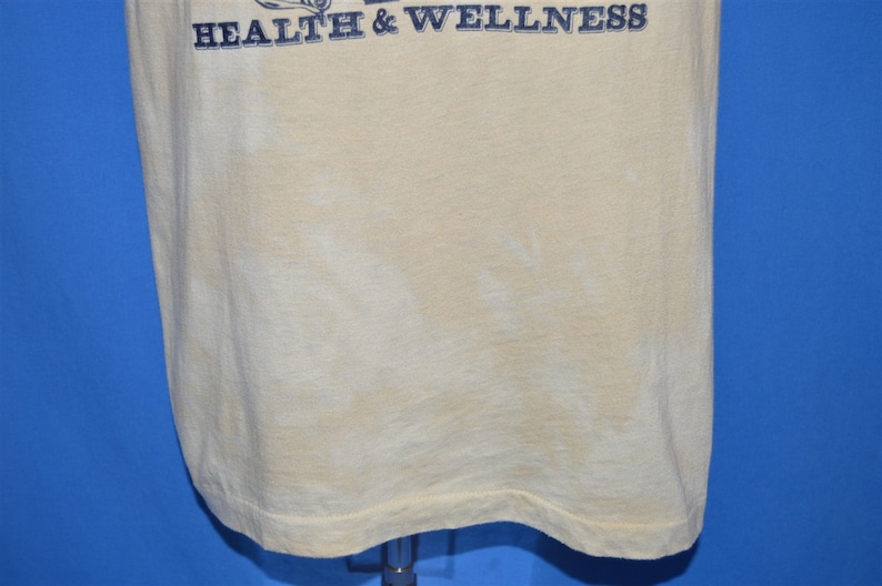 80s Health and Wellness HCC t-shirt Medium