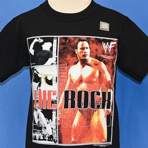Y2K Dwayne The Rock Johnson WWF Layeth the Smacketh Wrestling Deadstock t-shirt Youth Small