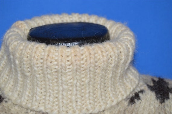 70s Nordic Geometric Wool Turtleneck Sweater Small - image 3