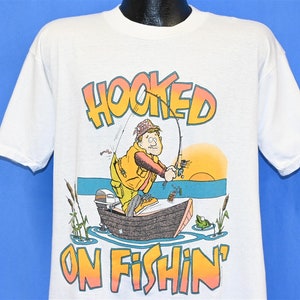 90s Hooked on Fishing Fisherman Angler Funny Cartoon Joke t-shirt Large