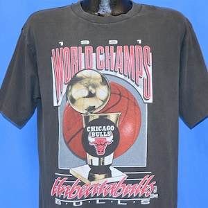90s Chicago Bulls Unbeatabulls 1991 NBA World Champs Basketball t-shirt Large
