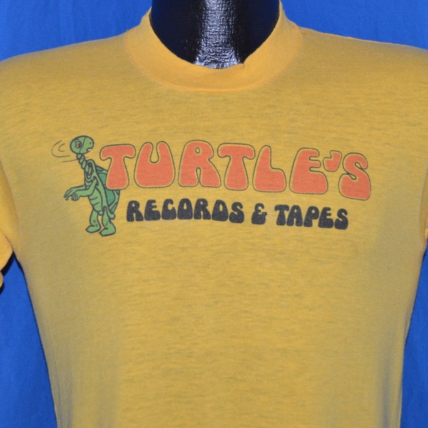 80s Turtle's Records & Tapes t-shirt Small