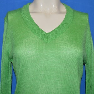 70s Green V-Neck Lady Pickering Women&#39;s Sweater Medium