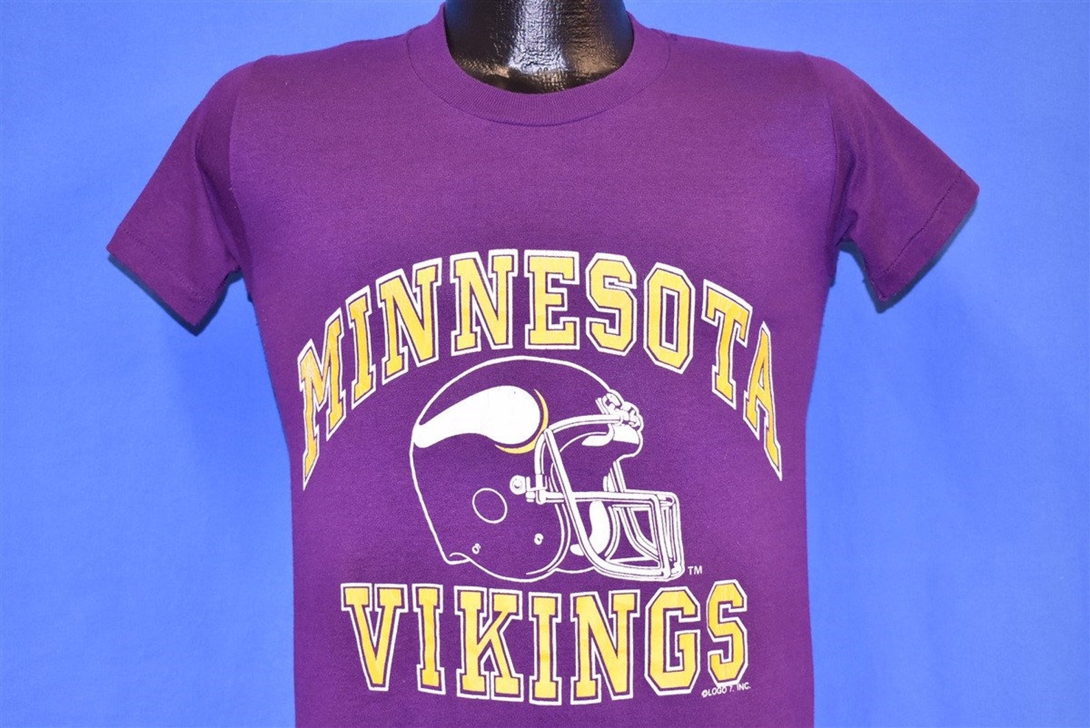 80s Minnesota Vikings Horned Helmet t-shirt Small | Etsy