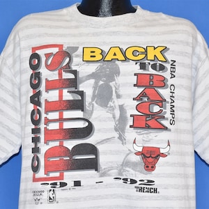 90s Chicago Bulls Back to Back NBA Champs Striped Basketball t-shirt Extra Large