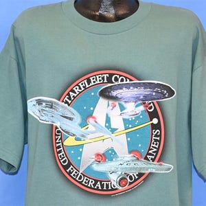 90s Star Trek USS Enterprise Starfleet Command Ship United Federation Green t-shirt Extra Large