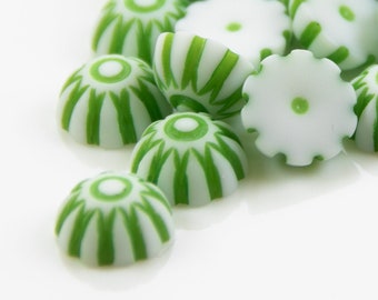 8mm Cabochon 4 Pieces green