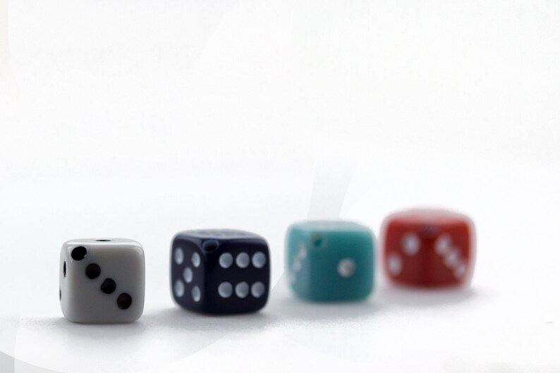 8mm Dice Perle 2pcs acier bleu opaque image 3