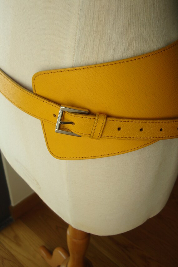 Vintage Furla Leather belt, Banana yellow stateme… - image 3