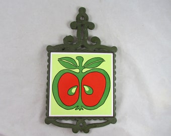 Enesco Apple Cast Iron Trivet Kitchen Oven Wall Decor Made in Japan Vintage