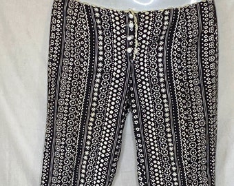 Mod Black White Floral Print Pants Button Fly Size 6 Alexa from Sunny California Vintage