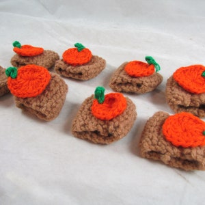 8 Knit Pumpkin Napkin Holders Thanksgiving Halloween Table Decorating Supplies Vintage Handcrafted