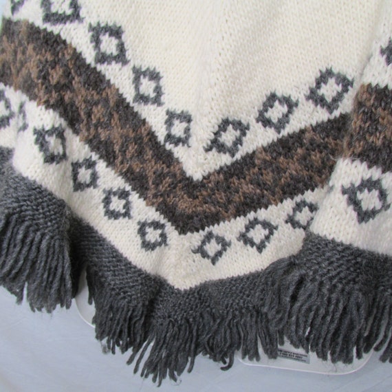 Hand Knit Fringed Shawl Poncho Metal Buttons Vint… - image 7