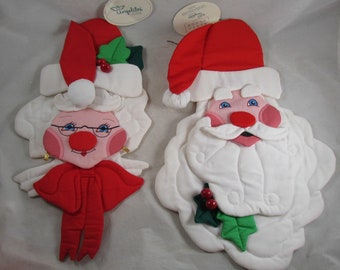 Santa and Mrs Claus Angelitos Hand Made Soft Sculpt Wall Hangings (2) Holiday Christmas Decor Vintage 1991