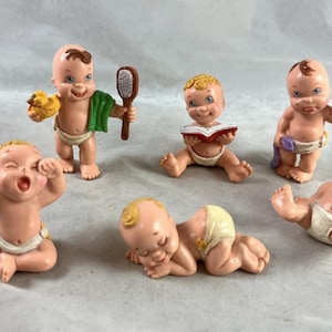 Galoob Magic Diaper Babies Dolls 7 Lot PVC Mini Baby Character Figures Vintage 1991