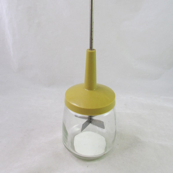 Federal Housewares Food Nut Chopper Harvest Gold 1970s