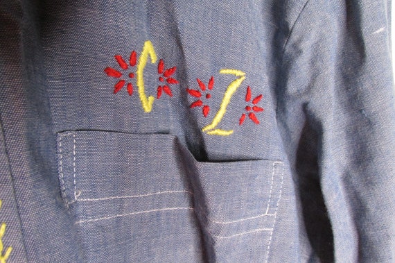 Chambray Hand Embroidered Shirt Size Medium Vinta… - image 9
