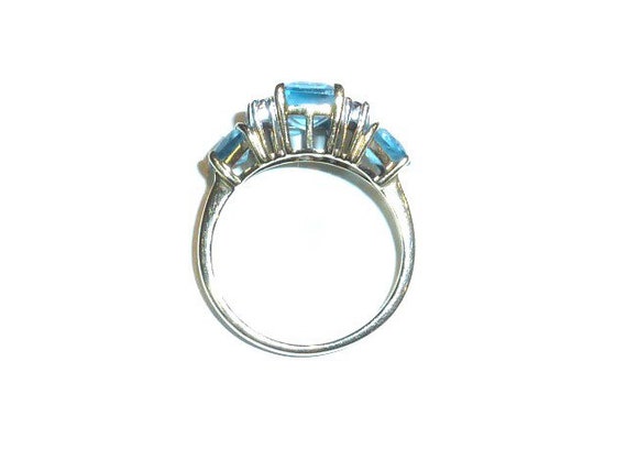Vintage Blue Topaz 10 K Gold Ring Emerald Cut Gem… - image 5