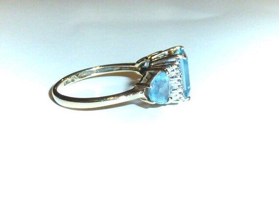 Vintage Blue Topaz 10 K Gold Ring Emerald Cut Gem… - image 7