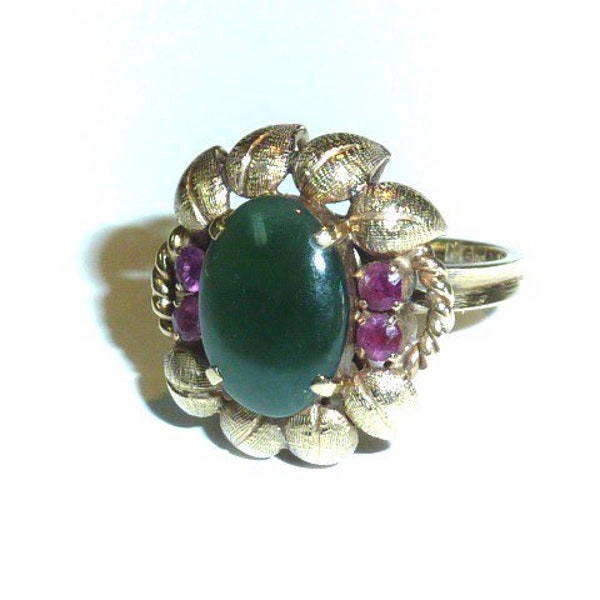 Vintage Jade Ruby Ring 14 K Yellow Gold Spinach Jade Natural Ruby Size 5.5