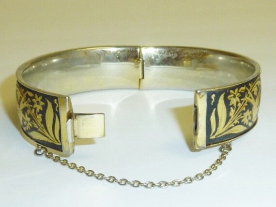 Vintage DAMASCENE Bracelet Black and Gold Ornate … - image 9