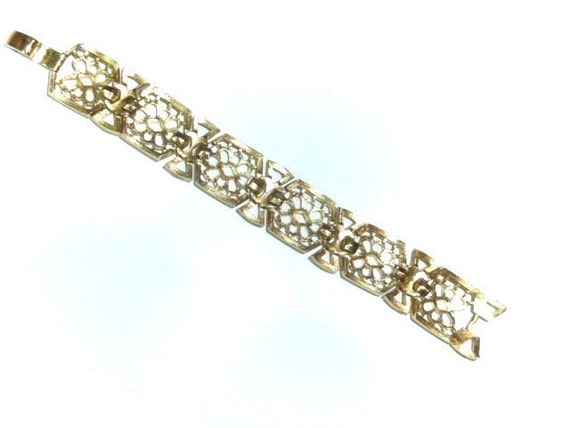 Vintage TRIFARI Wide Gold Tone Filigree Bracelet - image 9